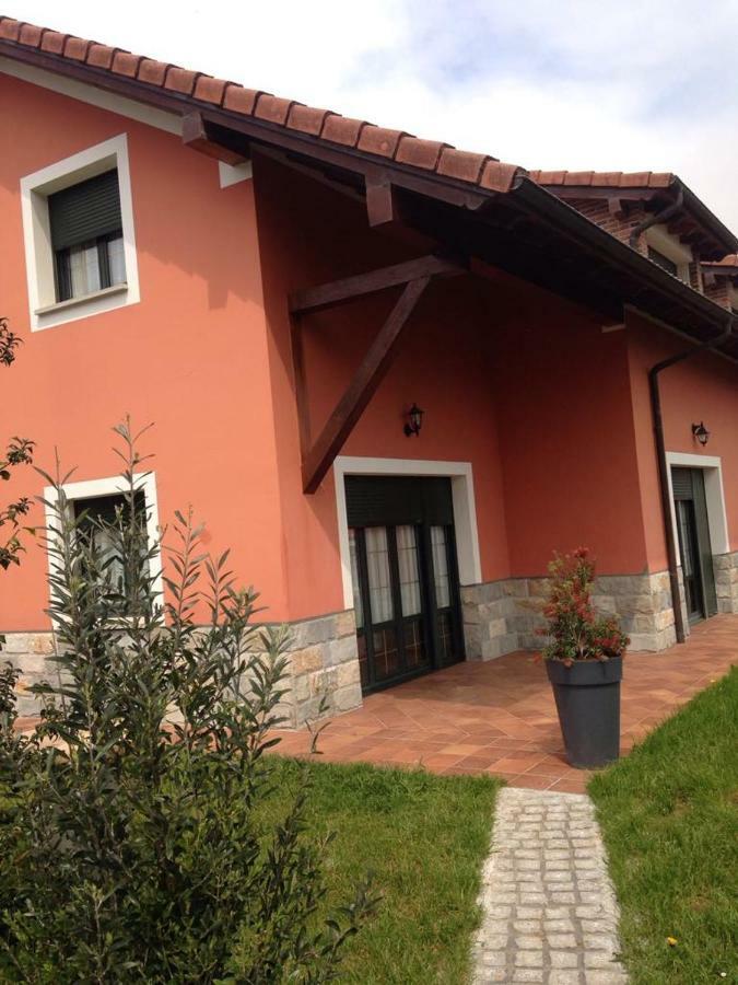 Willa Casa Llampedro Canales  Zewnętrze zdjęcie