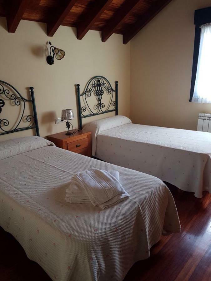 Willa Casa Llampedro Canales  Zewnętrze zdjęcie