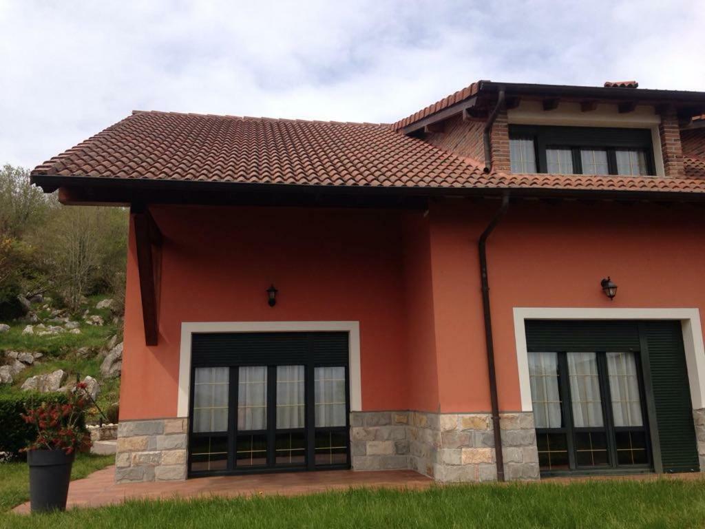 Willa Casa Llampedro Canales  Zewnętrze zdjęcie